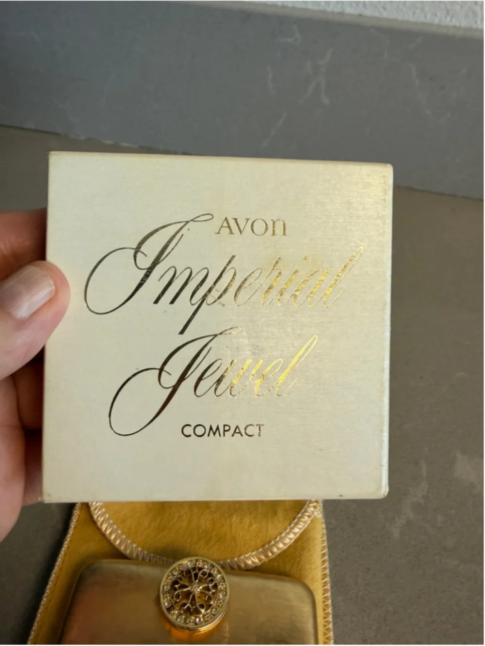 Vintage Avon Imperial Jewel Compact Gold Tone Rhinestone 1960s Unused w Pouch